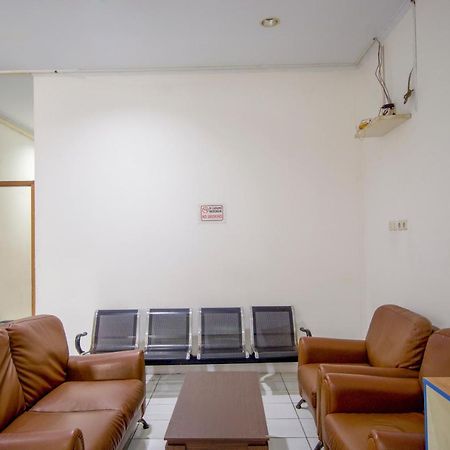 Oyo 3754 Prosperity Mansion Hotel Джакарта Екстериор снимка