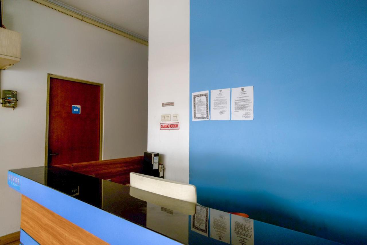 Oyo 3754 Prosperity Mansion Hotel Джакарта Екстериор снимка