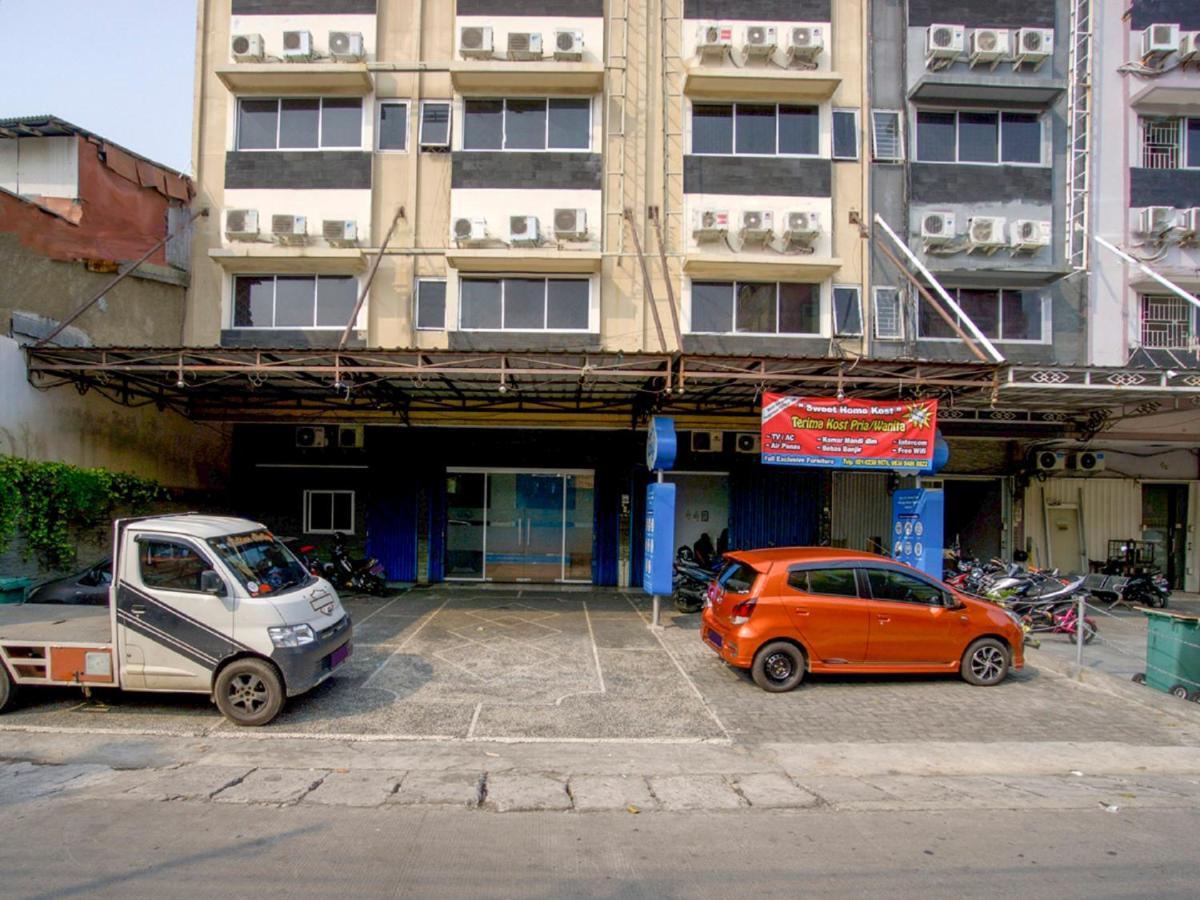 Oyo 3754 Prosperity Mansion Hotel Джакарта Екстериор снимка