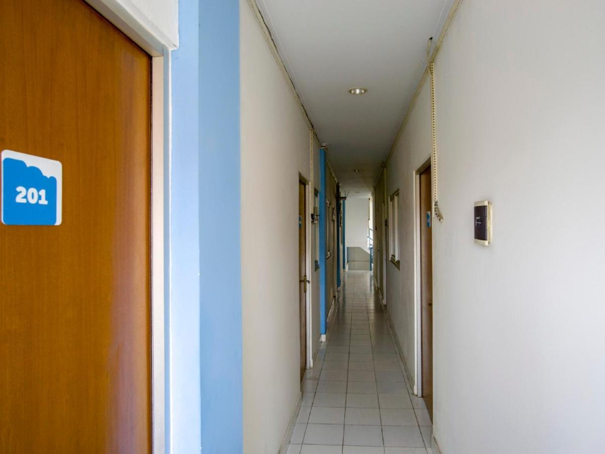 Oyo 3754 Prosperity Mansion Hotel Джакарта Екстериор снимка