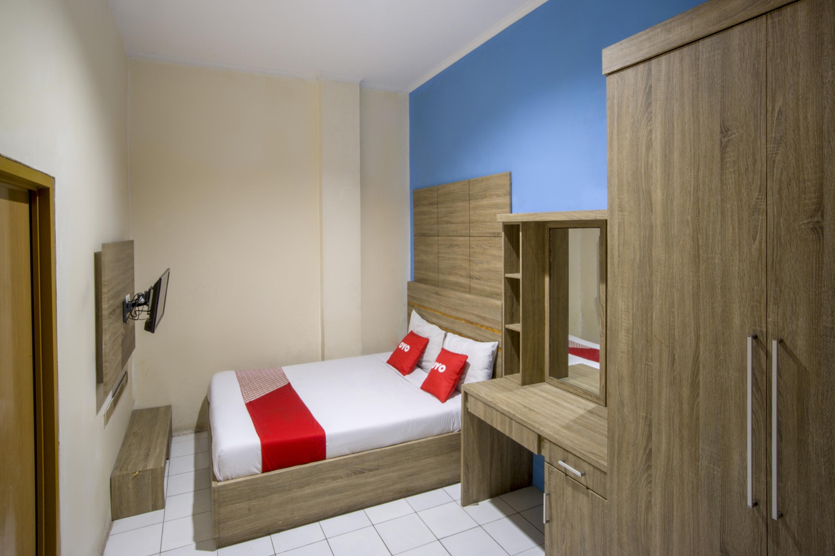 Oyo 3754 Prosperity Mansion Hotel Джакарта Екстериор снимка