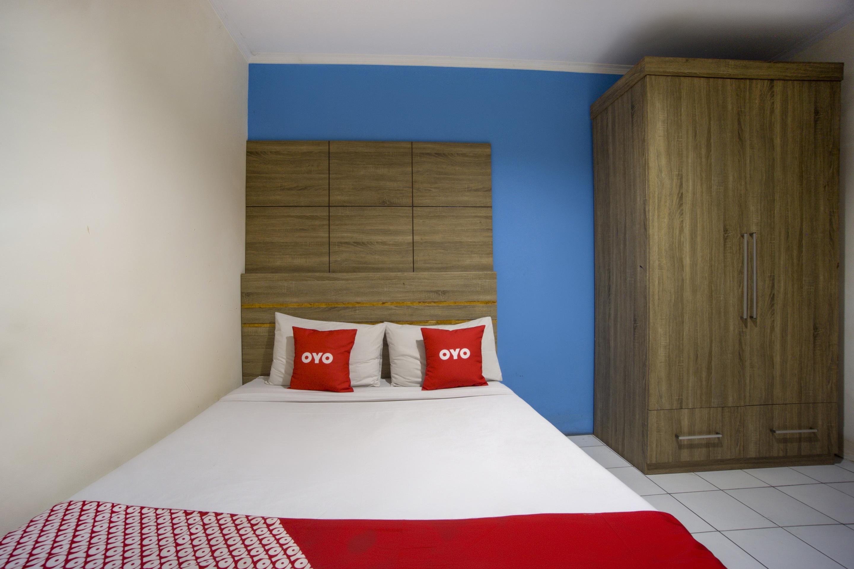 Oyo 3754 Prosperity Mansion Hotel Джакарта Екстериор снимка