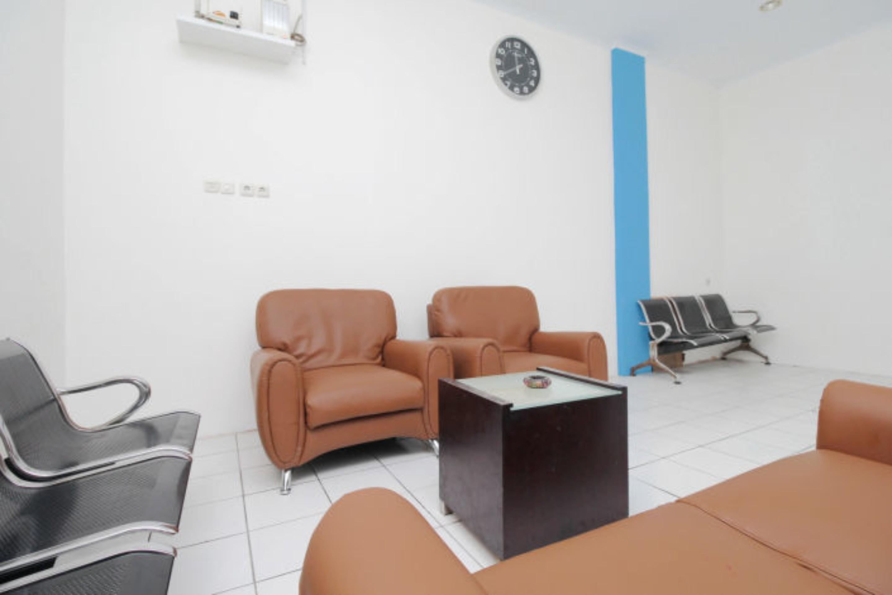 Oyo 3754 Prosperity Mansion Hotel Джакарта Екстериор снимка